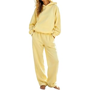 Qmlyev Sweatsuit Sets for Womens 2 Piece Outfits Long Sleeve Hoodie Sweatshirt Matching Sweatpants Lounge Tracksuit Sets