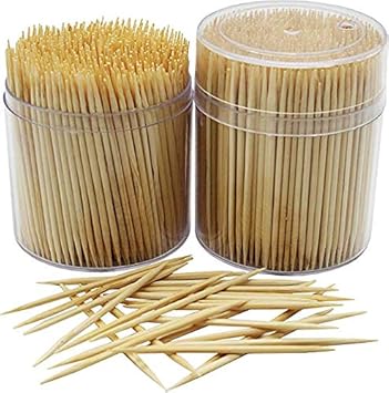 Jsycd Bambus Zahnstocher Aus Holz 2000 Sticks Grosses Holz Runde Zahnstocher In Durchsichtigem Kunststoff Aufbewahrungsbox Zahnpflege Zahnstocher Amazon De Kuche Haushalt