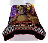 Scott Games Five Nights at Freddy's Fun Pizza Microraschel Blanket