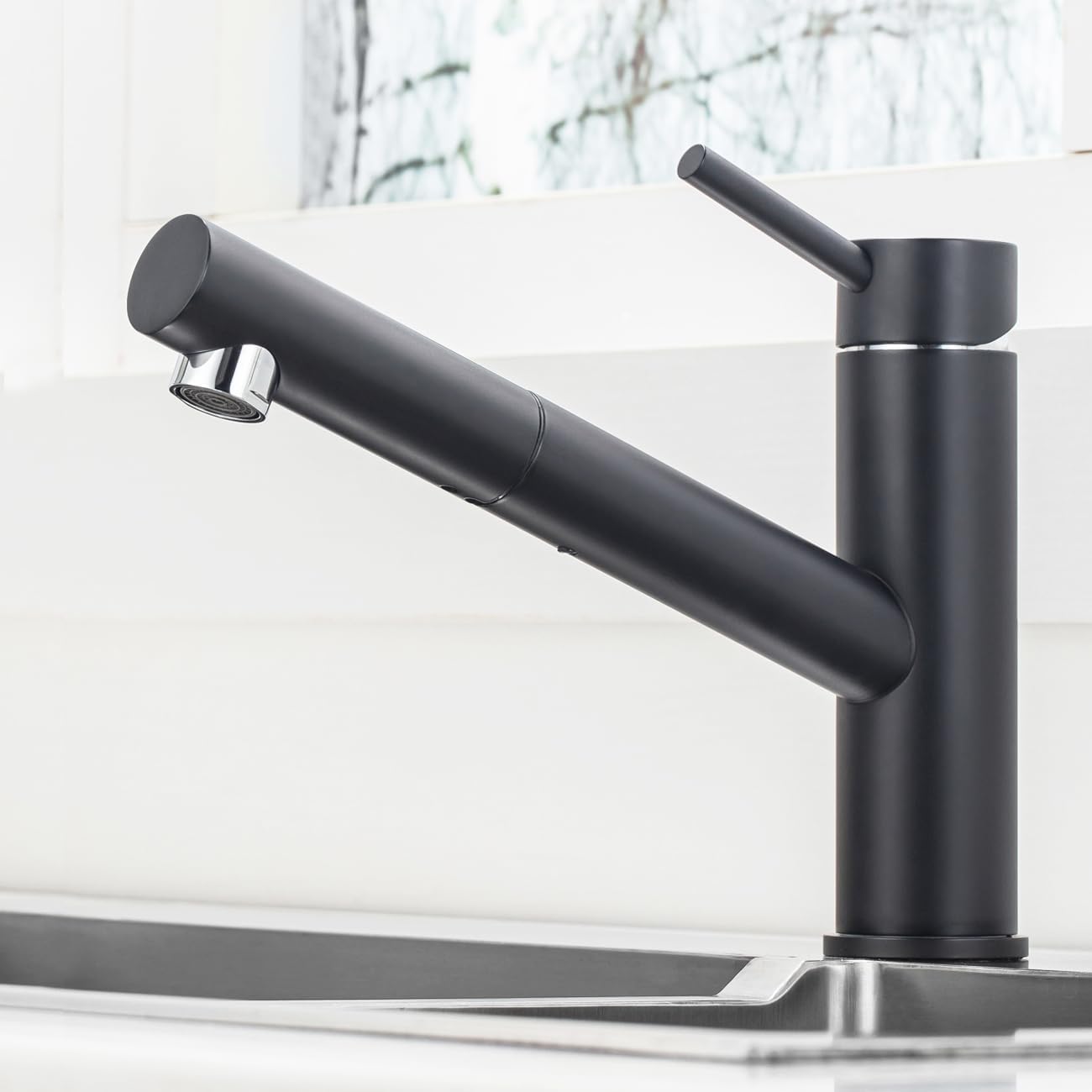 ONECE Black Kitchen Tap with Extendible Sink Tap, Stainless Steel SUS304, 150° Rotation, High Pressure, Modern Design