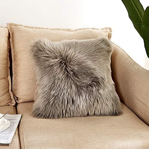 Aoesila Plush Furry Cushion Cover Throw Pillow Case Home Bed Room Sofa Decor18 x 18 Inch，43cm44cm