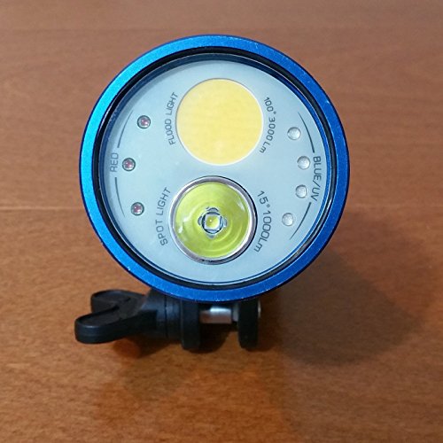 Fantasea Radiant 3000F (3000 Flood / 1000 Spot Lumens) Underwater Video Light