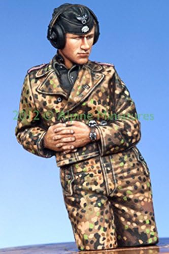Alpine Miniatures 1:35 WWII Waffen SS Panzer Commander #2 - Resin Figure #35140