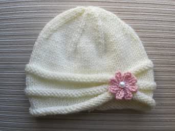 Patron De Tricot Bonnet A Bord Roule Avec Une Fleur Pour Une Petite Fille 6 9 Mois Et 2 4 Ans French Edition Kindle Edition By Chen Yelena Crafts Hobbies Home Kindle