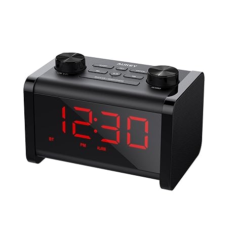AUKEY Radiowecker Bluetooth Lautsprecher mit FM Radio und Sleep Timer, Uhr und Wecker mit Schlummerfunktion, LCD Display mit 