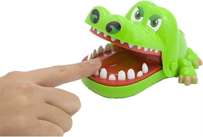 Amazon Vl 痛いワニ 罠ランダム噛むワニ ワニワニパニックおもちゃ 口歯咬合虫歯探し 危機一発ゲーム 電池不要パーティ玩具子供おもちゃアクションゲーム アクションゲーム おもちゃ
