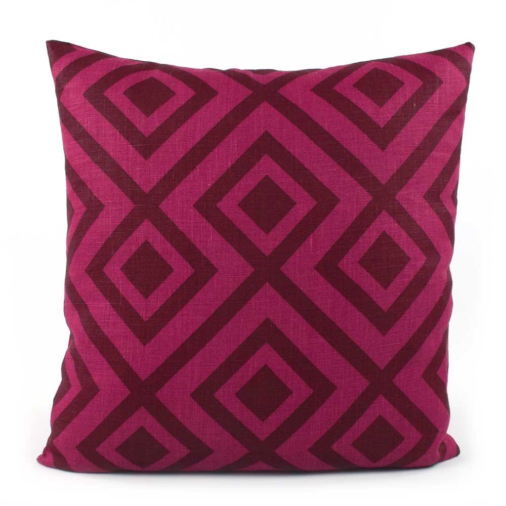 Chloe & Olive Geometric Contemporary Throw