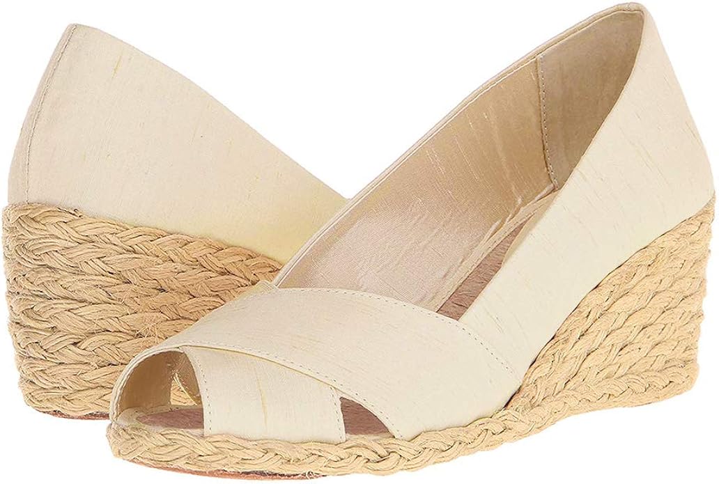 espadrille pumps closed toe