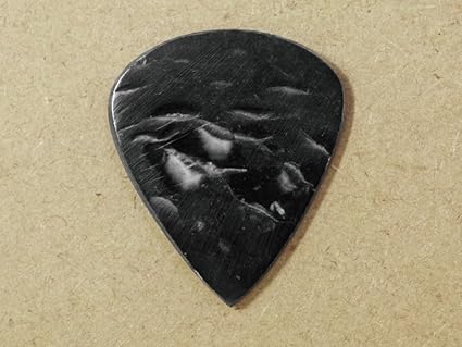 Amazon 貝殻で作られた天然素材の ティアドロップ ピック 2 0mm 3 0mm Animals Pedal Wild Picks Mop Td N Bk S 2mm 3mm 真珠貝 スモールサイズ ギターピック 楽器