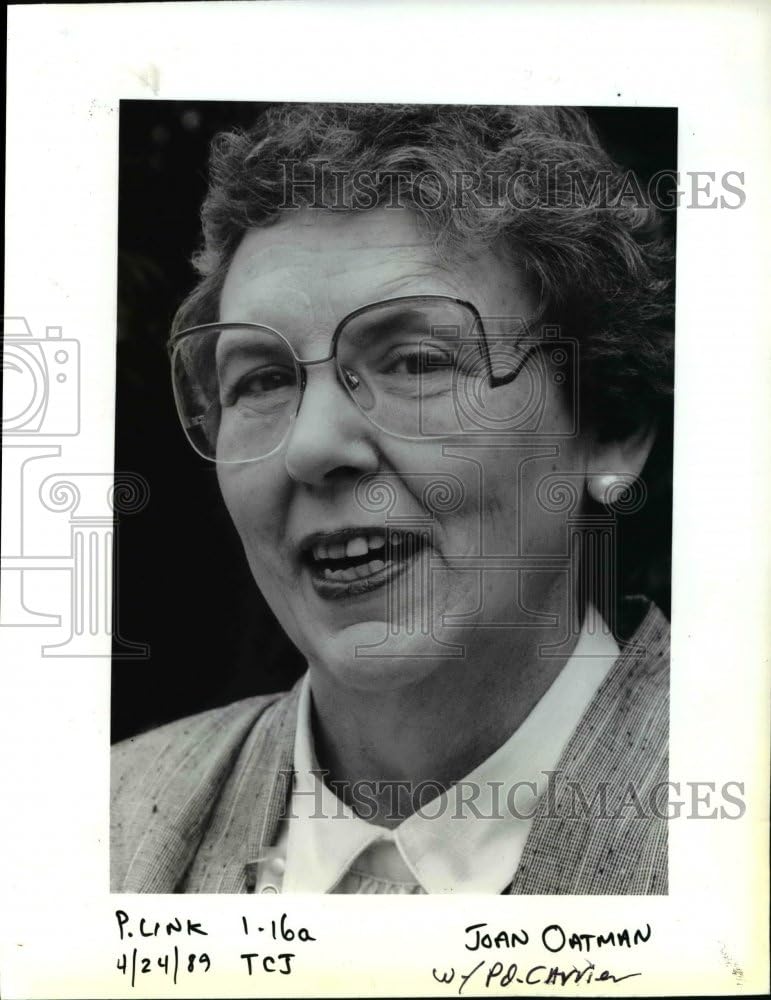 Historic Images - 1989 Press Photo Joan Oatman Holladay Park Medical Center Senior Resources