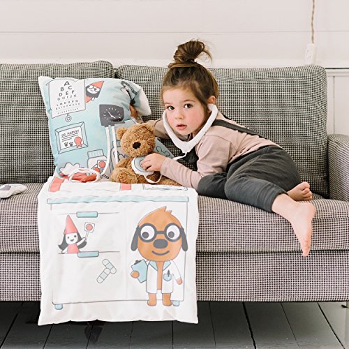 Sago Mini 2-in-1 Fold Up Pillow Playset, Harvey’s Doctor’s Office with Plush Accessories for Toddlers