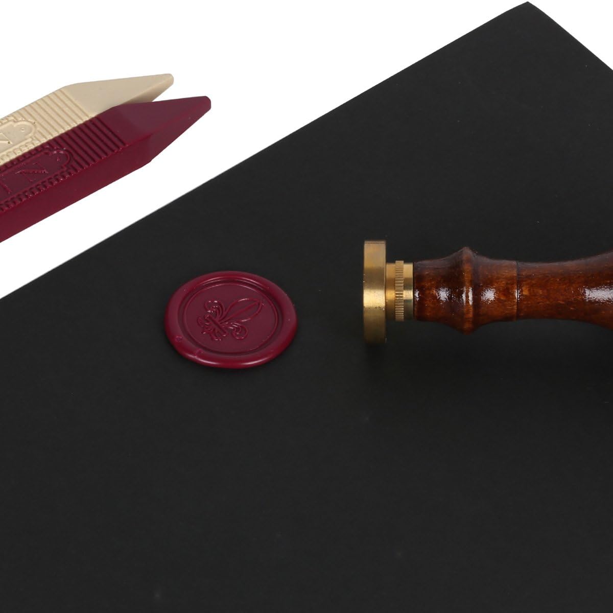 Jacques Herbin 46001T, A Traditional Wax Stamping Set Including 2 Wax Sticks, Red and Ivory Colour - Image 5