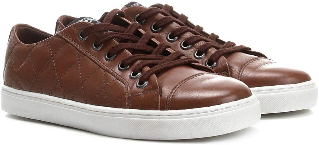 tenis cavalera marrom