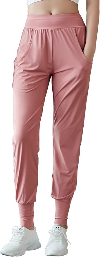 gym trousers with pockets