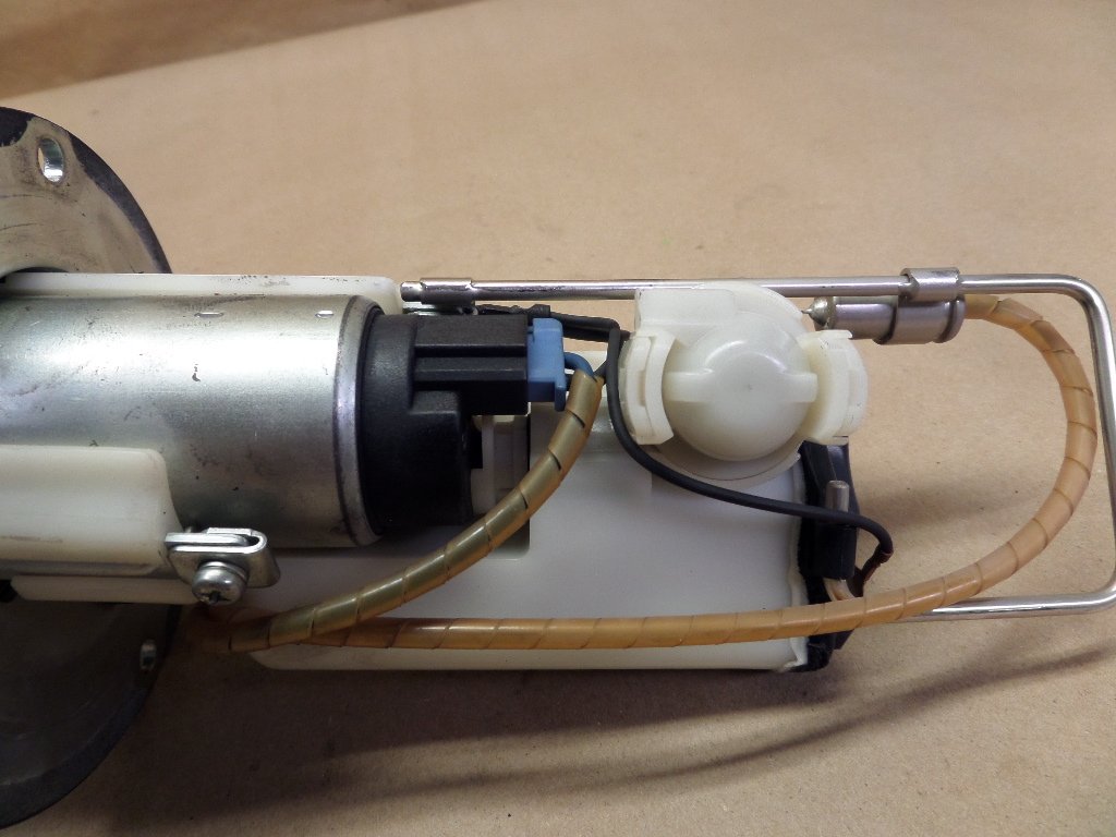 HFP382S 20042007 Suzuki GSXR600 / GSXR750 OEM