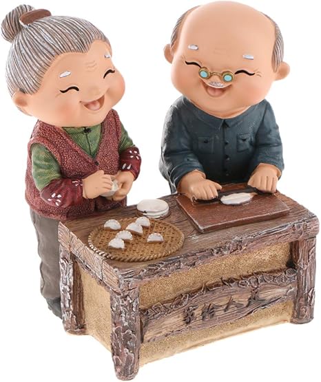 Amazon Joymerit 老夫婦の装飾品の置物 愛する幸福の生活 04餃子を作る 置物 オブジェ オンライン通販