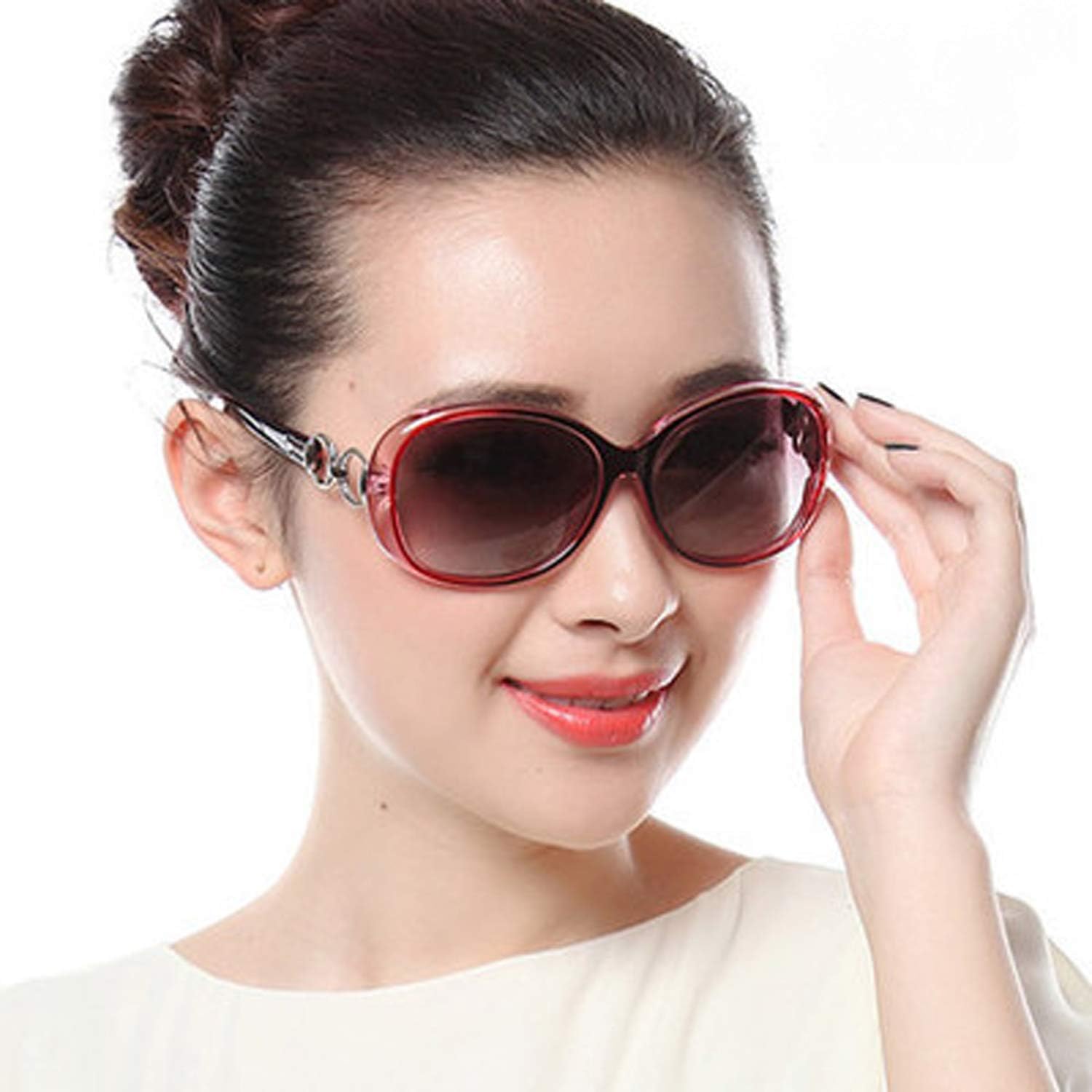 Amazon Qukueiy 夜間専用 超軽量 夜間サングラス レディース 黄色レンズ 女性用 夜間運転サングラス 大きいレンズ プレゼント 夜間 サングラス 対向車のライトが眩しさをカット ワインレッド サングラス 通販