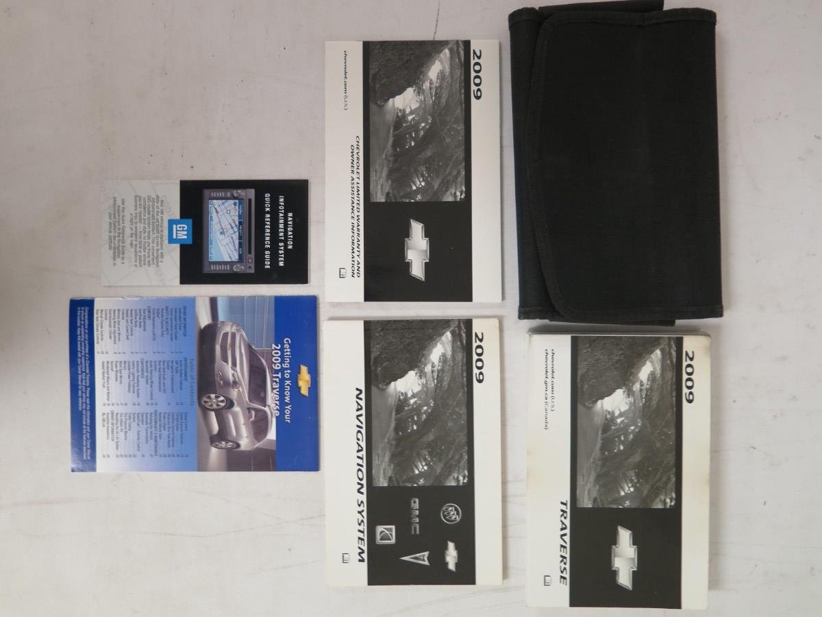 2009 Chevrolet Traverse Owners Manual Guide Book Paperback – June 1, 2017