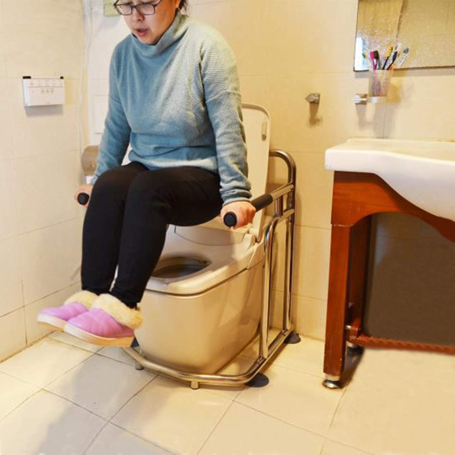 Elderly Assis Toilet Safety Rails Upturning Safety Frame Toilet with Easy Installation for Limited Mobility Disabled Injured Surgery Recovery: Health & Personal Care