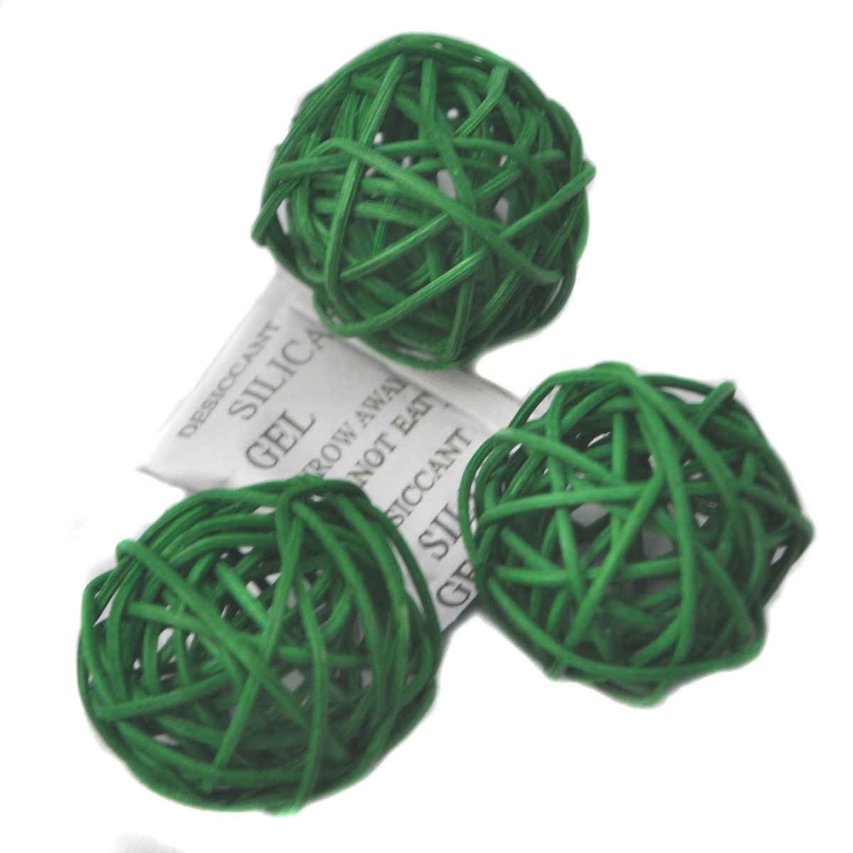 Ougual Natural Wicker Rattan Balls Table Wedding Party Hanging Wobble Ball Christmas Decoration (8cm, 6pcs, Grass Green)