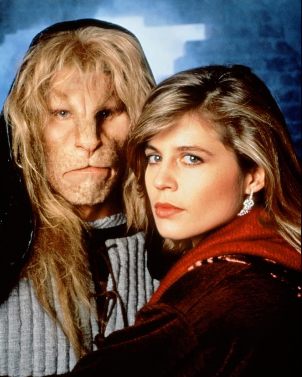 Photographs - Beauty and the Beast (TV) Ron Perlman, Linda Hamilton 10x8 Photo