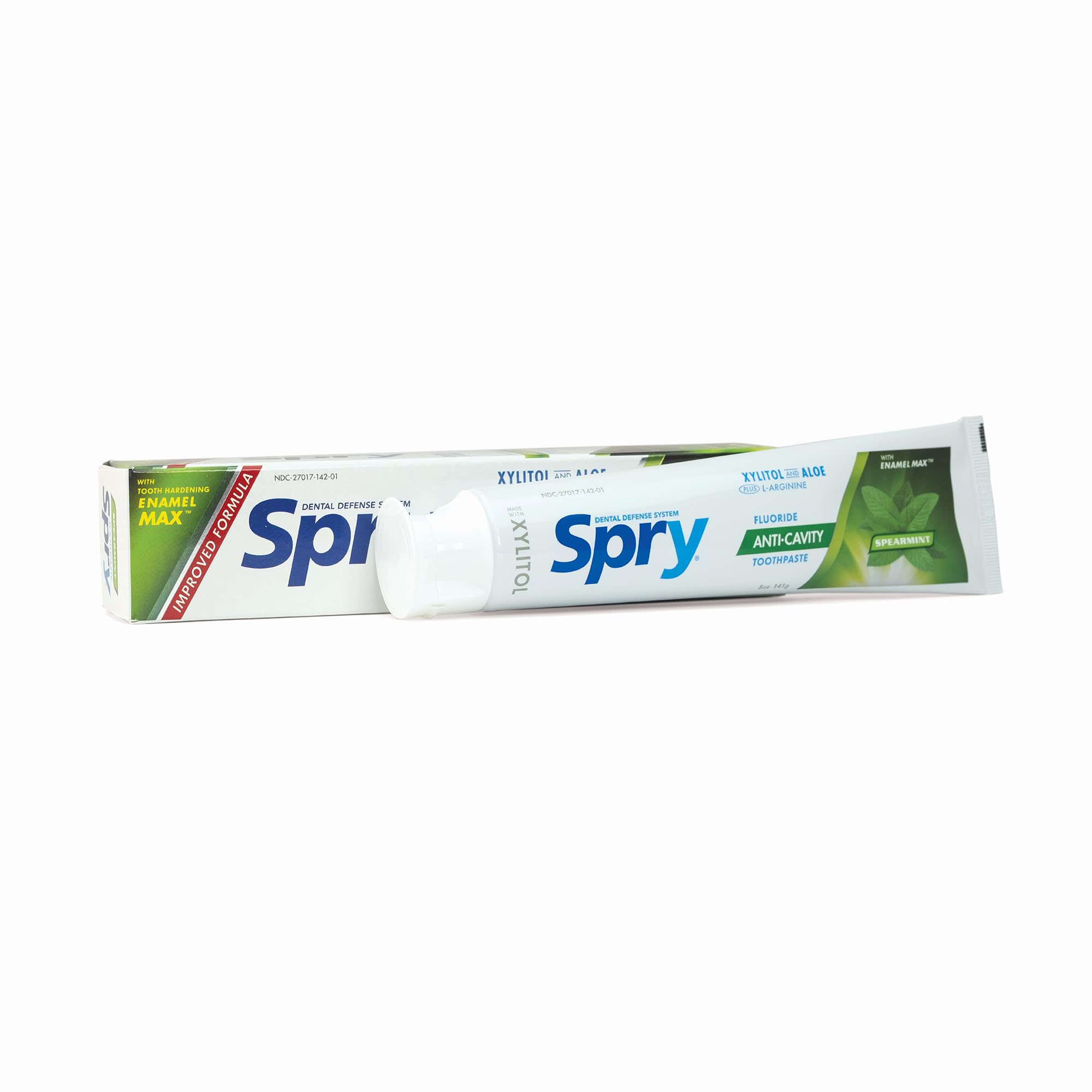 Spry Natural Xylitol Toothpaste 5oz for Adults and Kids with Fluoride, Gentle for Sensitive Teeth Whitening and Remineralizing, Breath Freshening, Mouth Moisturizing, Spearmint (Pack of 1)