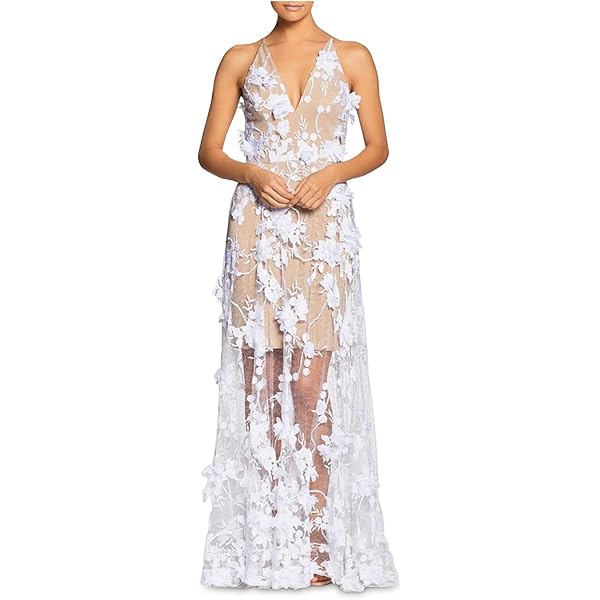 Dakota Johnson Lució El Vestido Lencero Boho Con Encaje Más