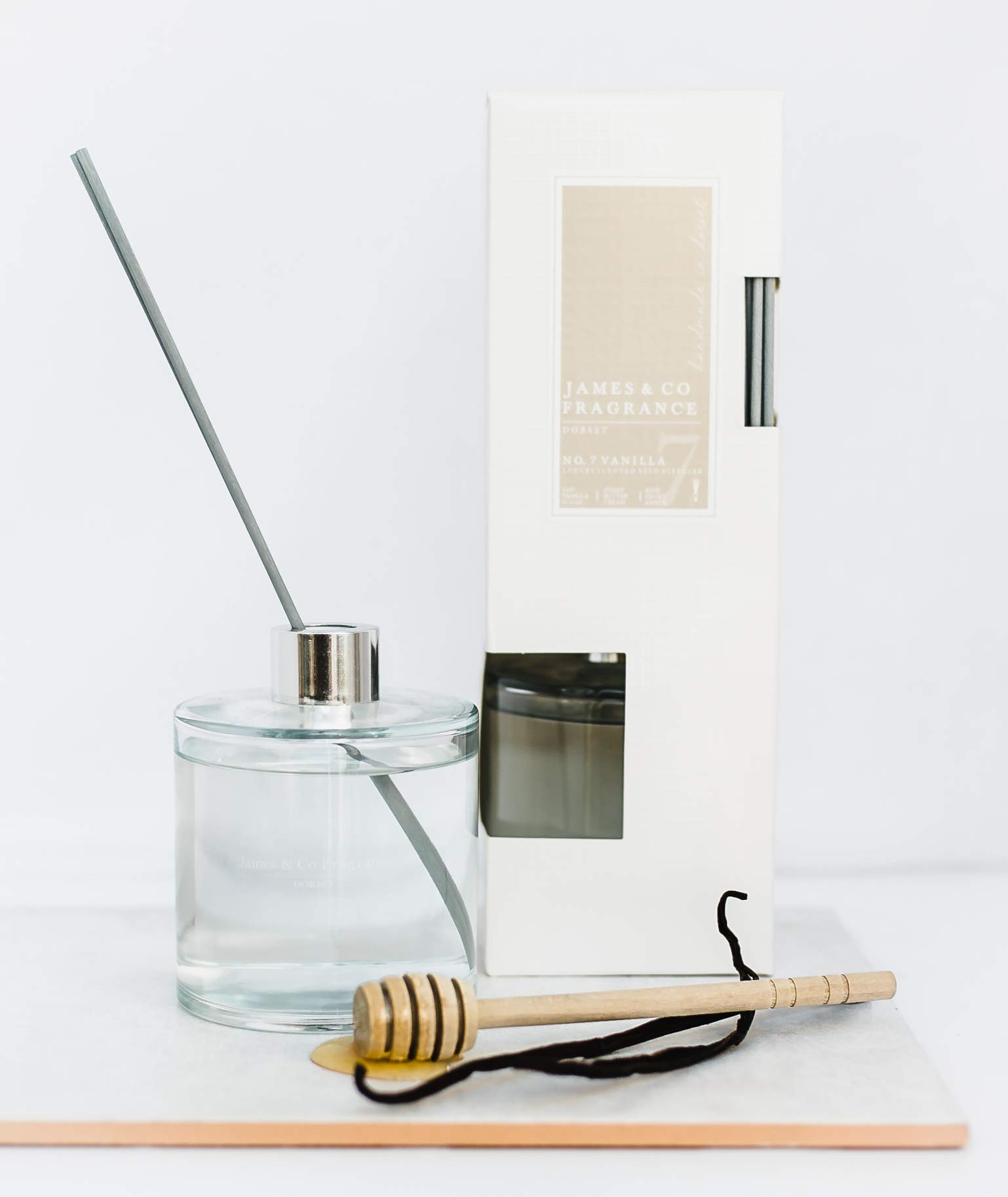 James & Co No.7 Vanilla (Sweet Vanilla) 300ml Home Fragrance Reed Diffuser Set