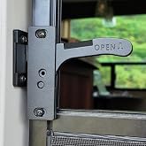 WanDwel Aluminum RV Screen Door Latch Handle Replacement for Right Hand | Heavy Duty Metal Camper Door Latch Upgrade, Plastic Striker, Travel Trailer Motorhome Entry Parts for Passenger Side