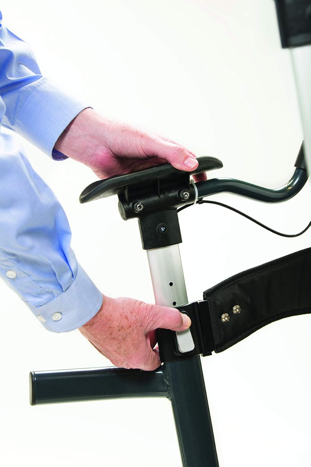 UPWalker Lite Plus - Upright Walker + Bonus Flashlight (Stand Up Rolling Mobility Walking Aid with Seat): Health & Personal Care