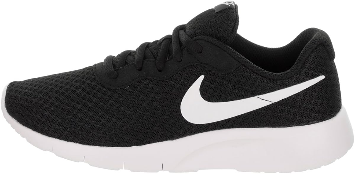 nike tanjun walking shoes