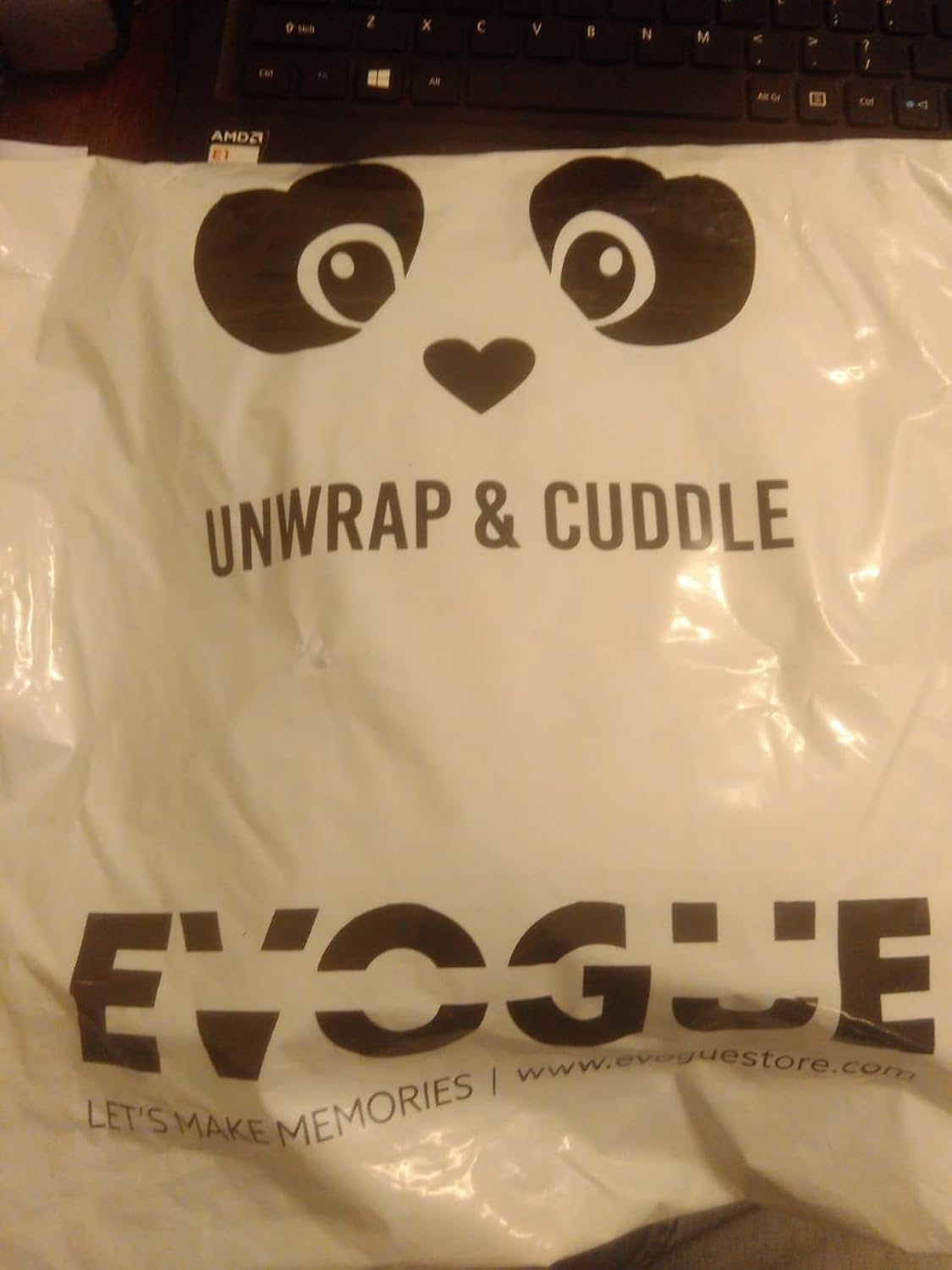 evoguestore panda t-shirt with faux furr ball