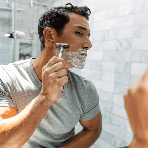 OARS + ALPS SOOTHING MEN’S SHAVING CREAM, DERMATOLOGIST TESTED AND INFUSED WITH ALOE AND COCONUT OIL, FRESH OCEAN SPLASH SCENT, TSA FRIENDLY, 3.4 OZ, 1 PACK