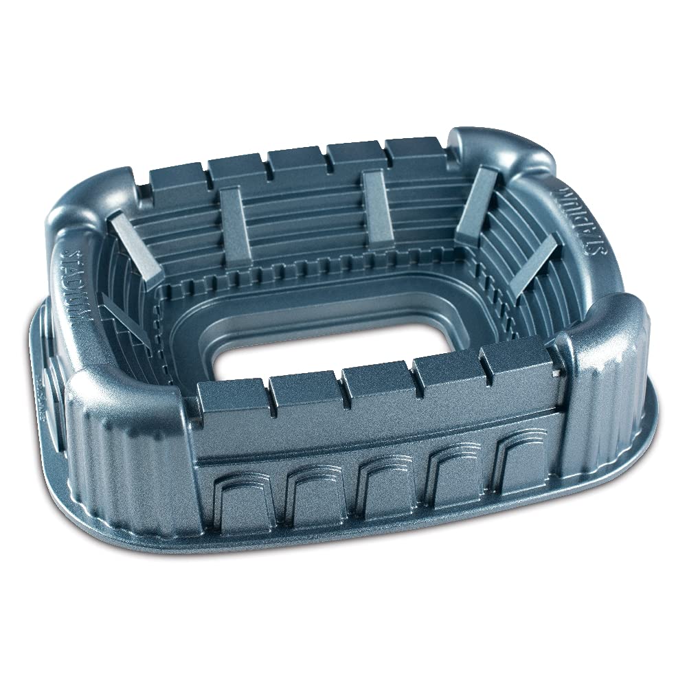 Nordic Ware Stadium Bundt Cake Pan, Original Cast Aluminium Bundt Tin, Bundt Cake Tin, Football Cake Mould, Made in The USA, Colour: Blue 59124, 9 Cup Capacity