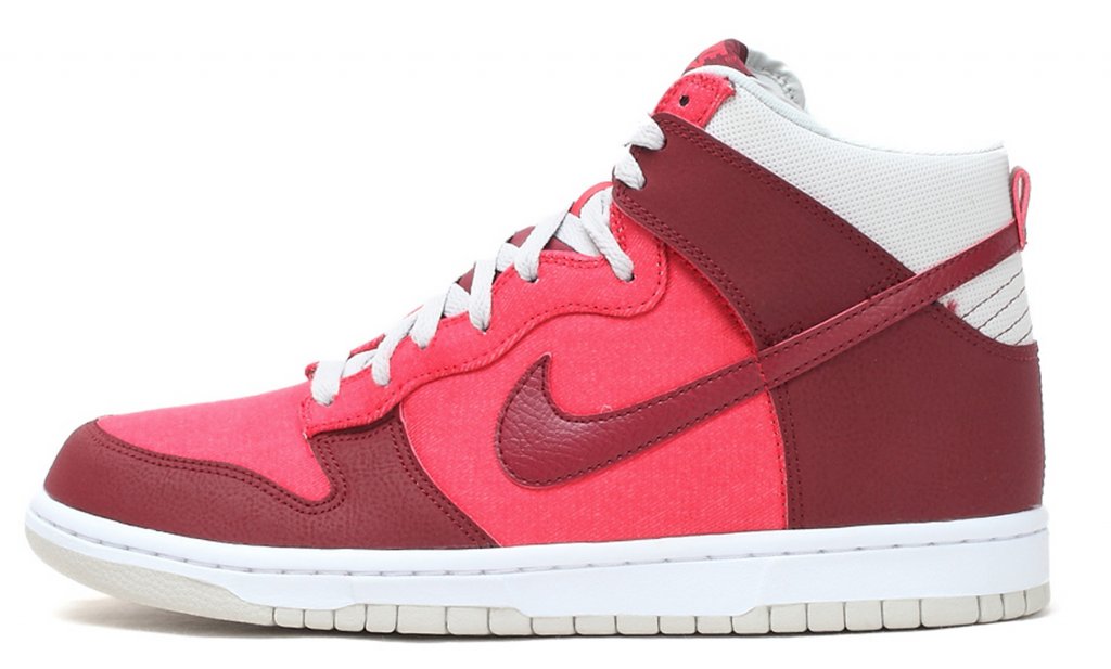 nike dunk hyper red