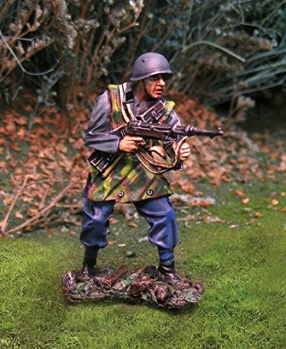 collectors showcase toy soldiers