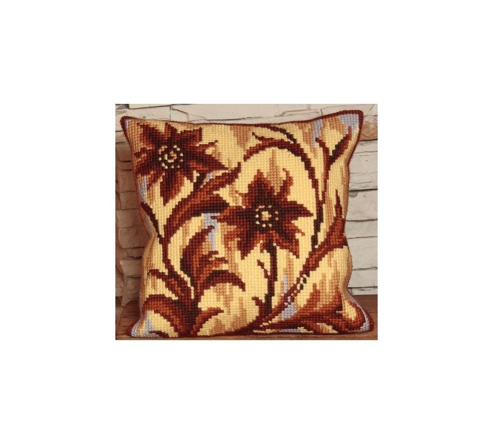 Collection D'Art Cross Stitch Cushion: Silhouette in Middle