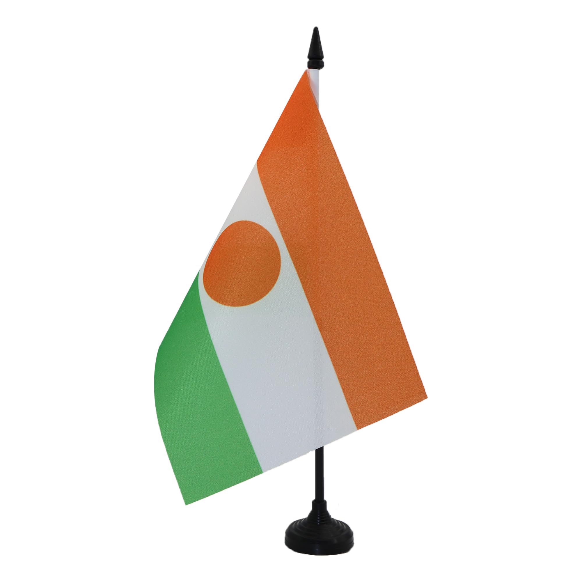 AZ FLAG Niger Table Flag 5'' x 8'' - Nigerian Office Decoration 100% Polyester 21 x 14 cm - Mini Desk Flag with Pole and Black Plastic Base