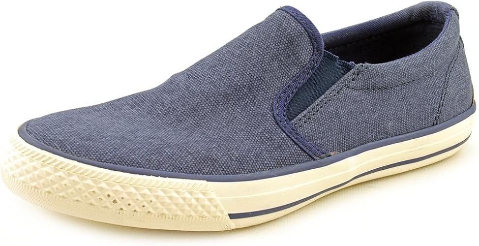narrow canvas shoes