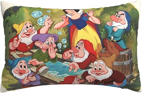 Amazon Co Jp Maxpowerful 白雪姫 七人の小人 お姫様 枕カバー まくらカバー 抱き枕カバ だき枕カバー クッションカバー かわいい アニメ キャラクター おしゃれ かわいい 洗える ファスナー式 インテリア ホーム キッチン