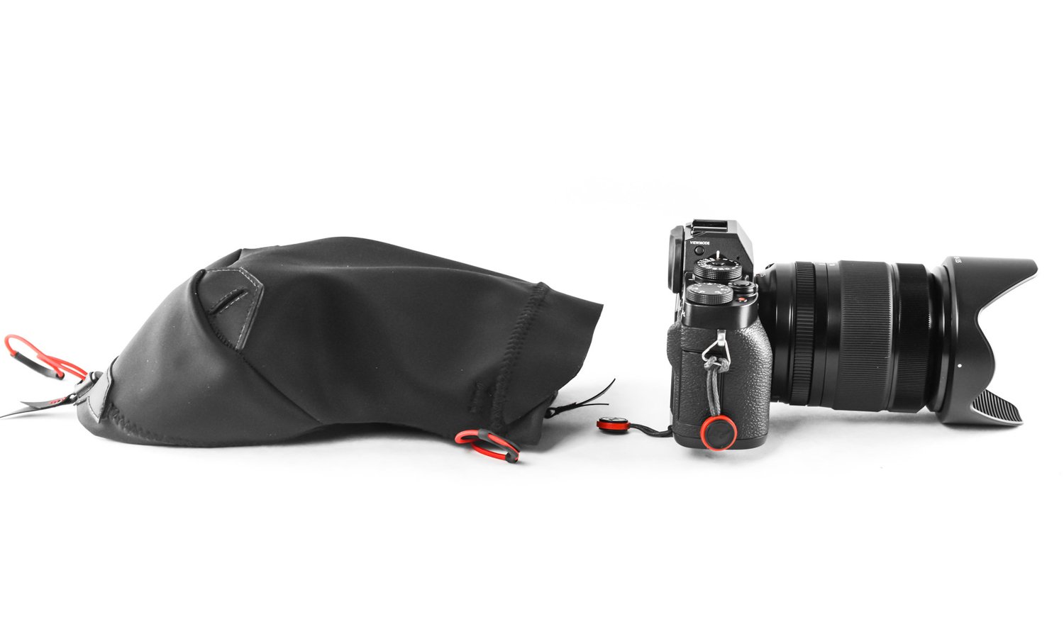 Peak Design Black Shell Small Form-Fitting Rain and Dust Cover