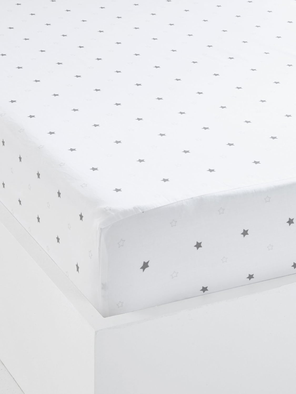 Vertbaudet Drap Housse Bebe Pluie Detoiles Blanc Etoiles 60x1 Literie Et Linge De Maison Ameublement Et Decoration Napravi Rs