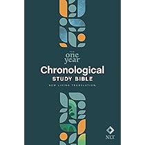 The One Year Chronological Bible NLT (Softcover): Tyndale