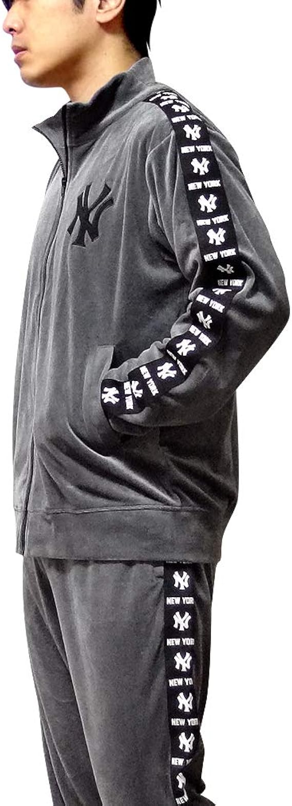 Amazon Co Jp Ny ニューヨーク ヤンキース トラックジャケット ベロア ジャージ ブルゾン アウター メジャーリーグ メンズ 服 ファッション小物 Amazon Co Jp Ny ニューヨーク ヤンキース トラックジャケット ベロア ジャージ ブルゾン アウター メジャーリーグ メンズ 服 ファッション小物