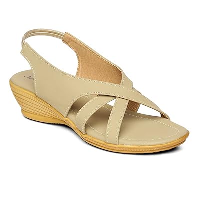 paragon sandal chappal price