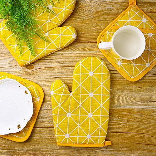 IEIK Oven Mitts and Potholders, Kitchen Mitts and Pot Holders with Recycled Cotton Non-Slip Cooking Gloves for BBQ Cooking Baking Grilling, Set of 4 (Yellow)