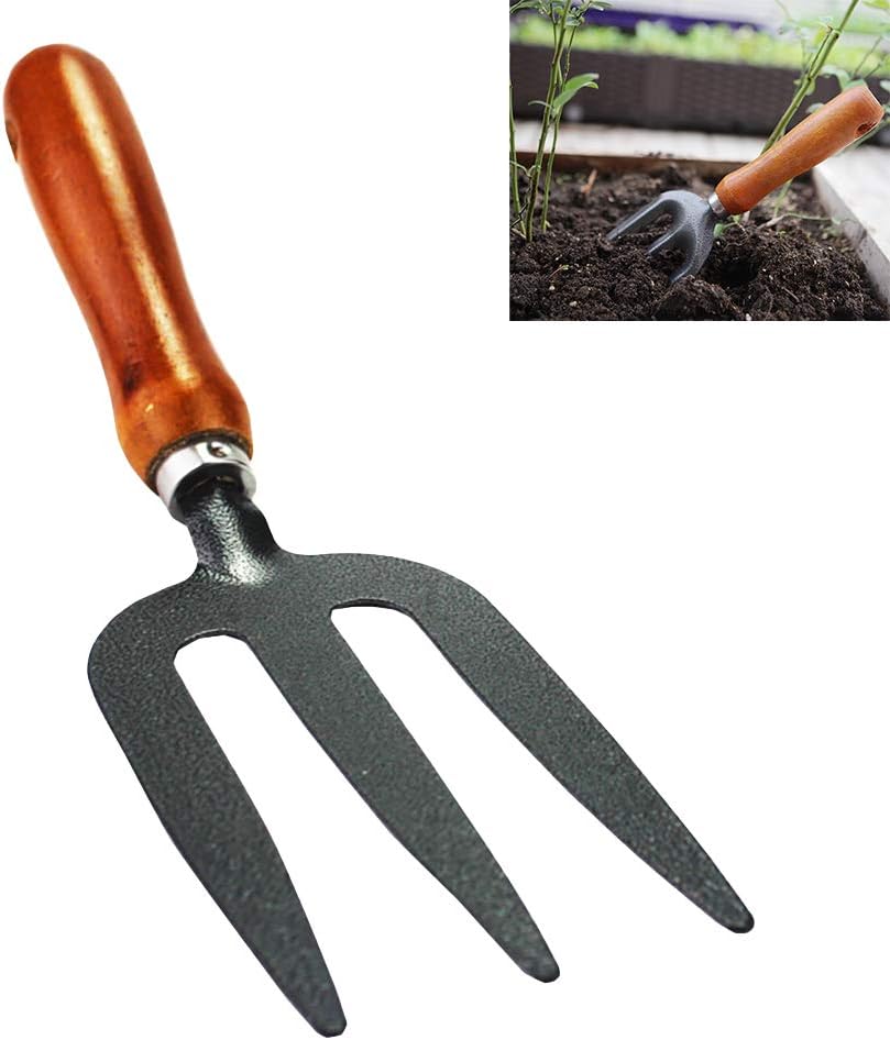 Calayu Digging Fork 3 Tooth Garden Fork Garden Planting Tool With Wooden Handle For Loosening Leveling Ploughing And Transplanting Soil Amazon Co Uk Garden Outdoors