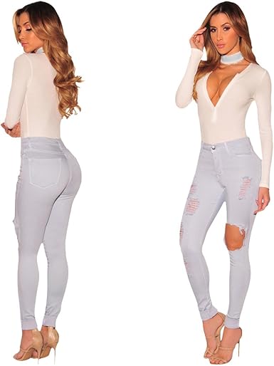 light gray jeans outfit