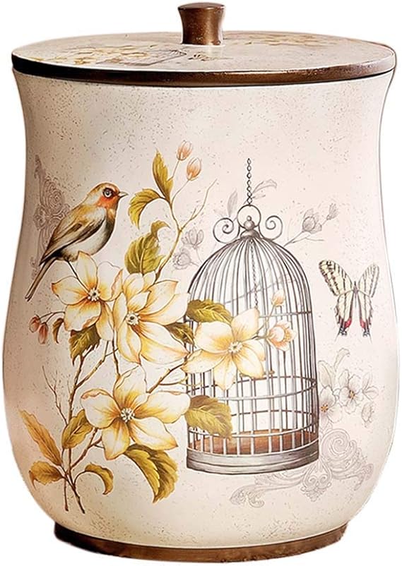 trash cans with lids indoor