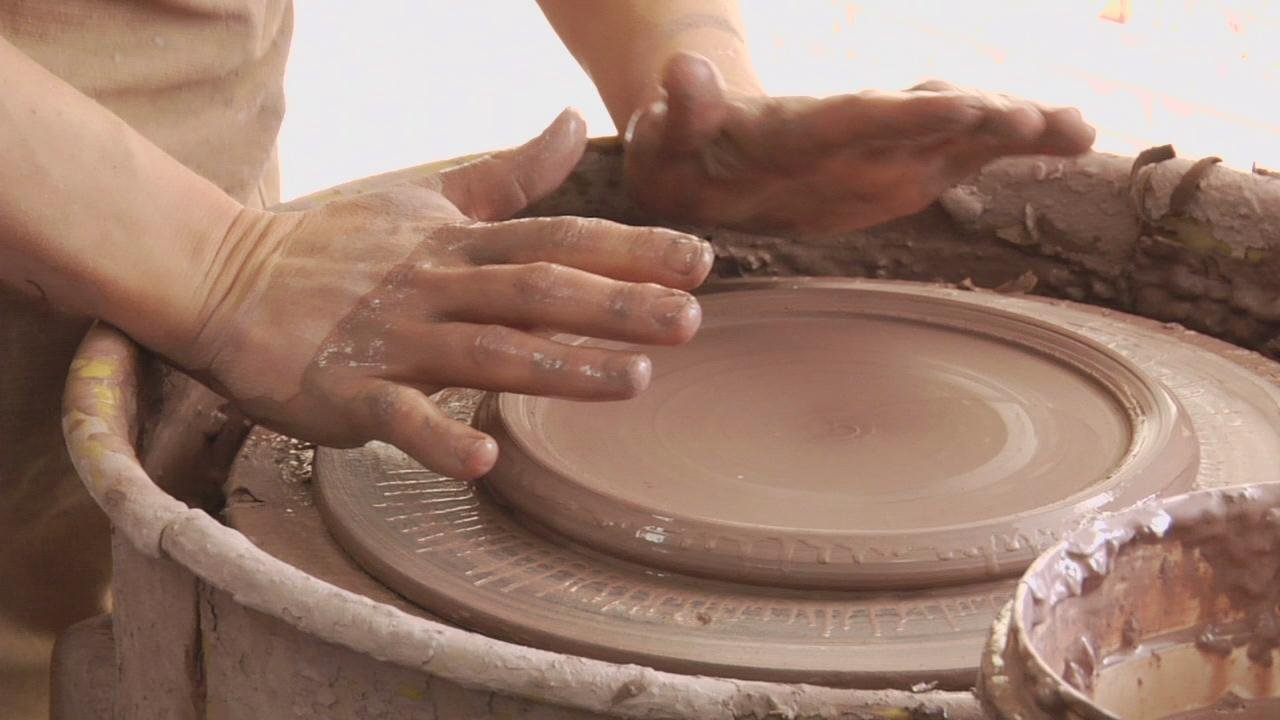 MAS14 Speedball Masonite Pottery Wheel Bat 14 inch Diameter Round Arts